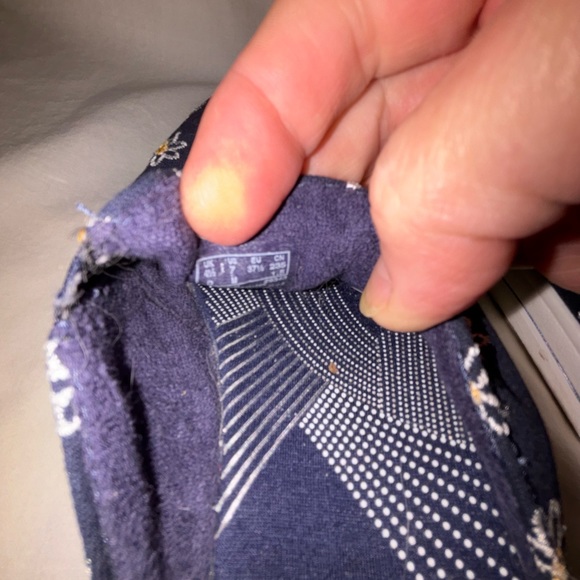 Clarks Women's cloud steppers Breeze Shore Mule Navy Floral Canvas size 7 - Picture 2 of 4